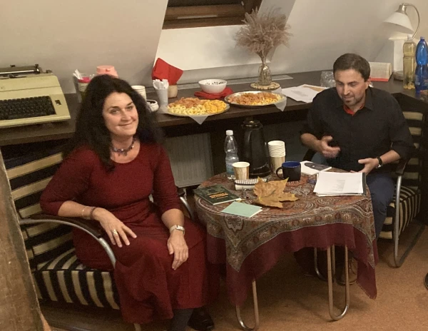 Akce KJM: Autorské čtení Evy Talpové a Eduarda Rorečka