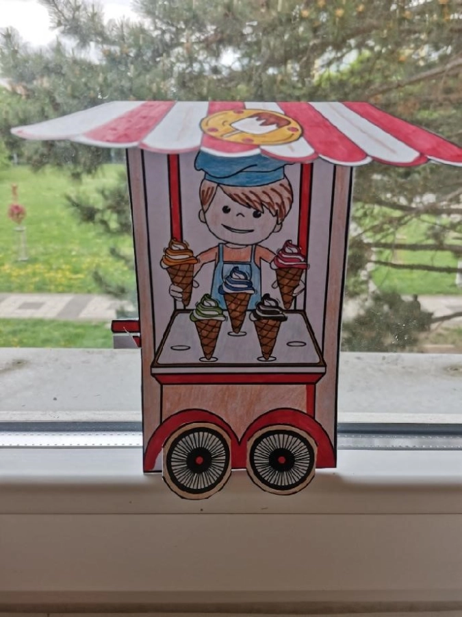 Akce KJM: Bookstart: Stánek se zmrzlinou