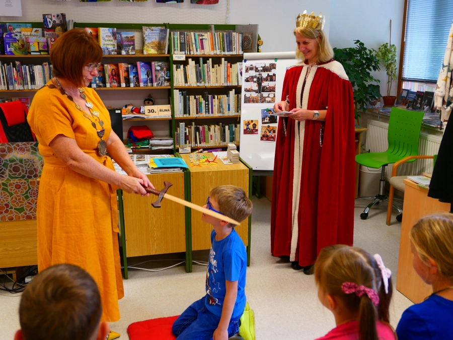 Akce KJM: Pasování prvňáčků na čtenáře knihovny