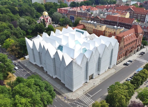 Akce KJM: Moderní polská architektura – 20 let využitých příležitostí