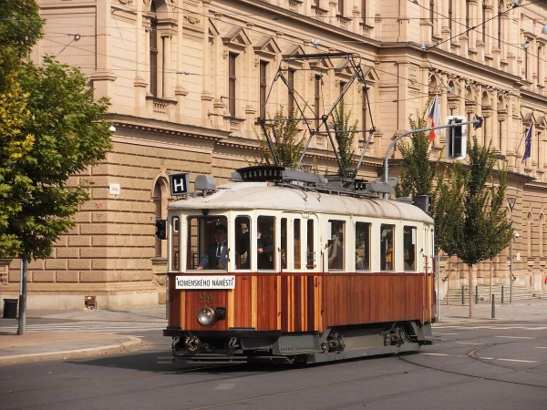 Akce KJM: Michaela Závodná: Tramvaje, šaliny a lokálky